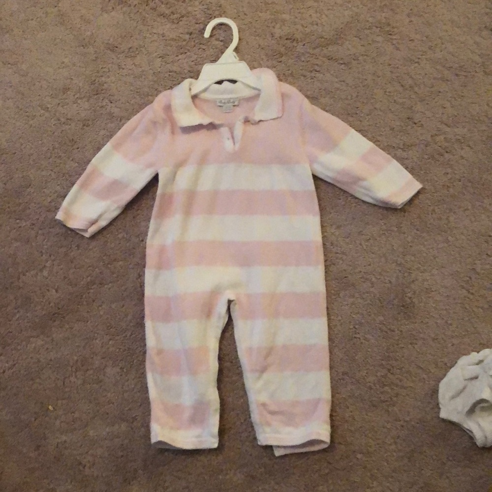 Kissy Kissy sweater outfit